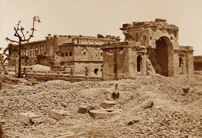 Gateway and Banqueting Room, Lucknow by Felice Beato